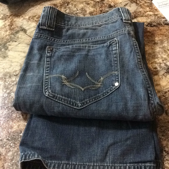 Jeans - Picture 1 of 2